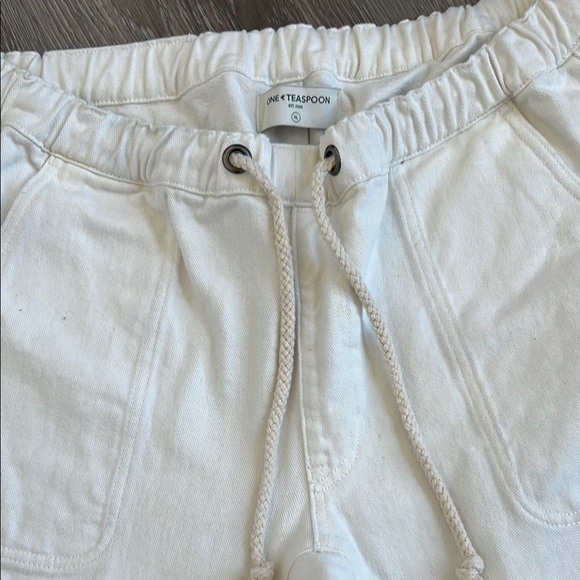 One Teaspoon White Distressed Pants - Picture 4 of 5
